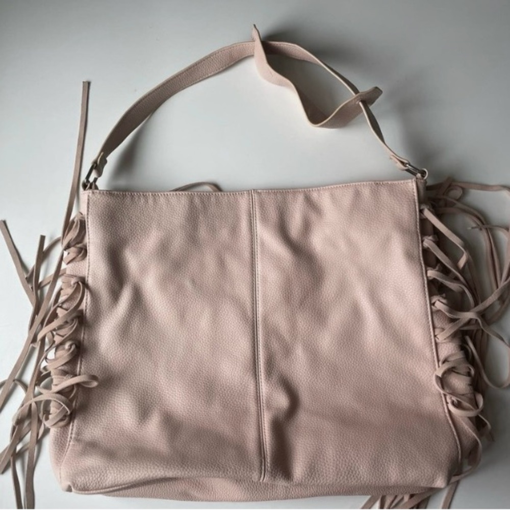 EUC Large Hobo Dusty Pink Expressions NYC Shoulder Bag with Fringe